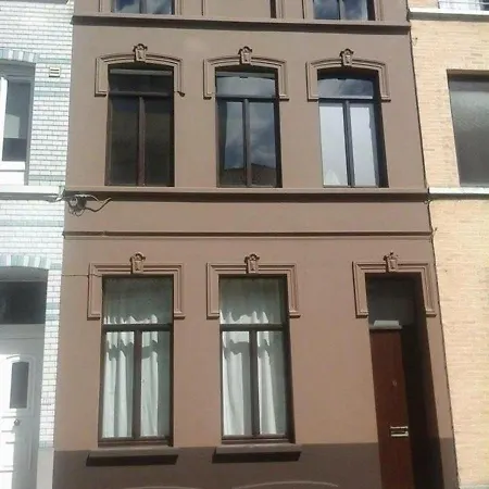 Confortable Pour 4p 150m De La Ostend
